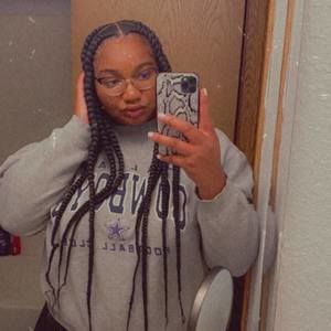 Meet your Posher, Charlize